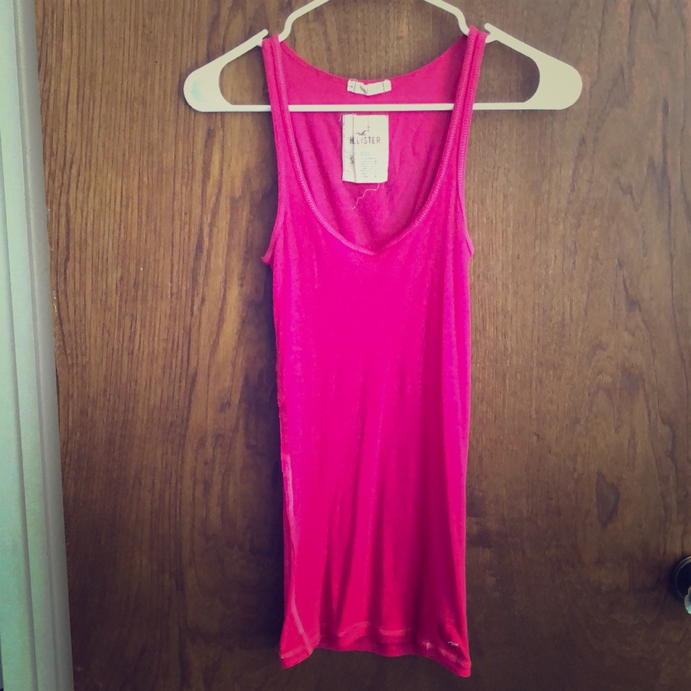 HOLLISTER stretchy tank